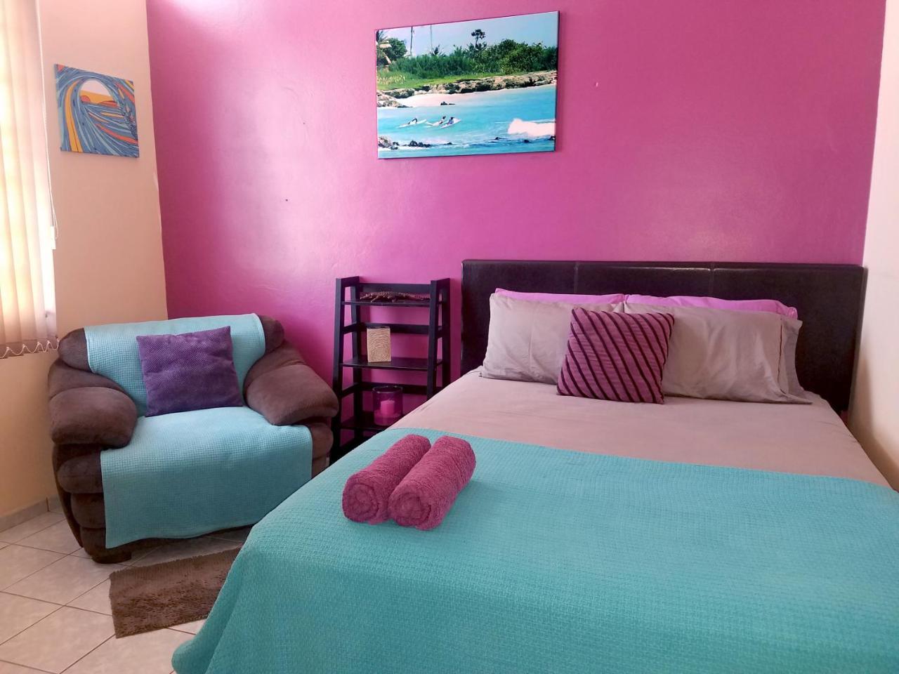 Wssm Surf House Bed and Breakfast Aguadilla Exteriör bild