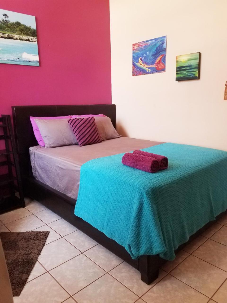 Wssm Surf House Bed and Breakfast Aguadilla Exteriör bild